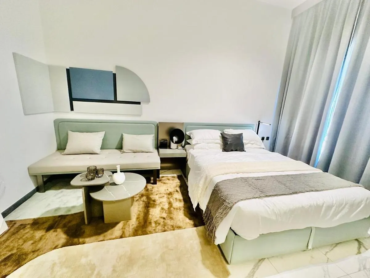 Cozy Corner In Mag City Dubai 0*,